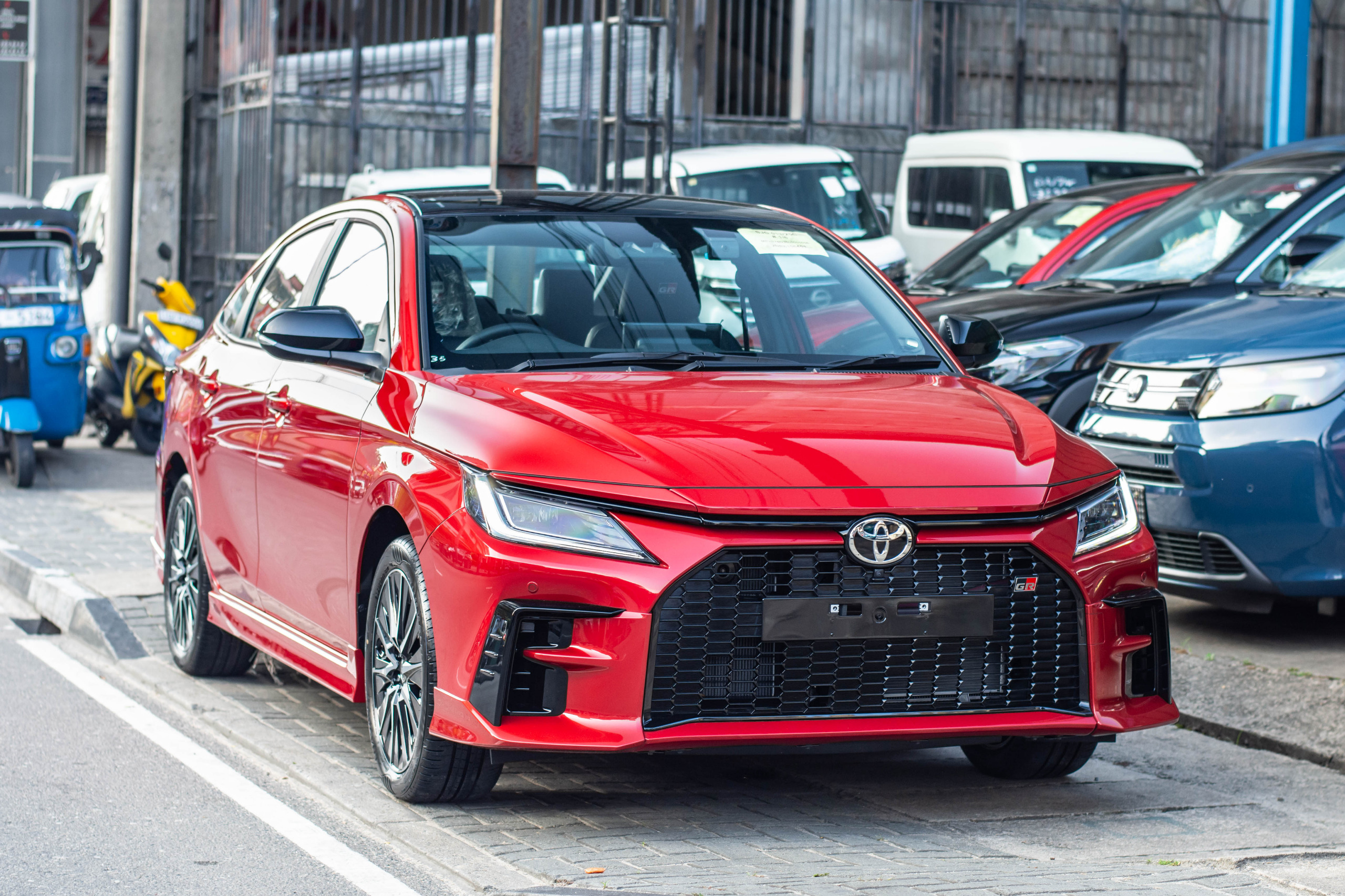 2025 Toyota Yaris Ativ GR Sport Hybrid